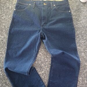 90s Wrangler Men’s Dark Blue Denim Jeans